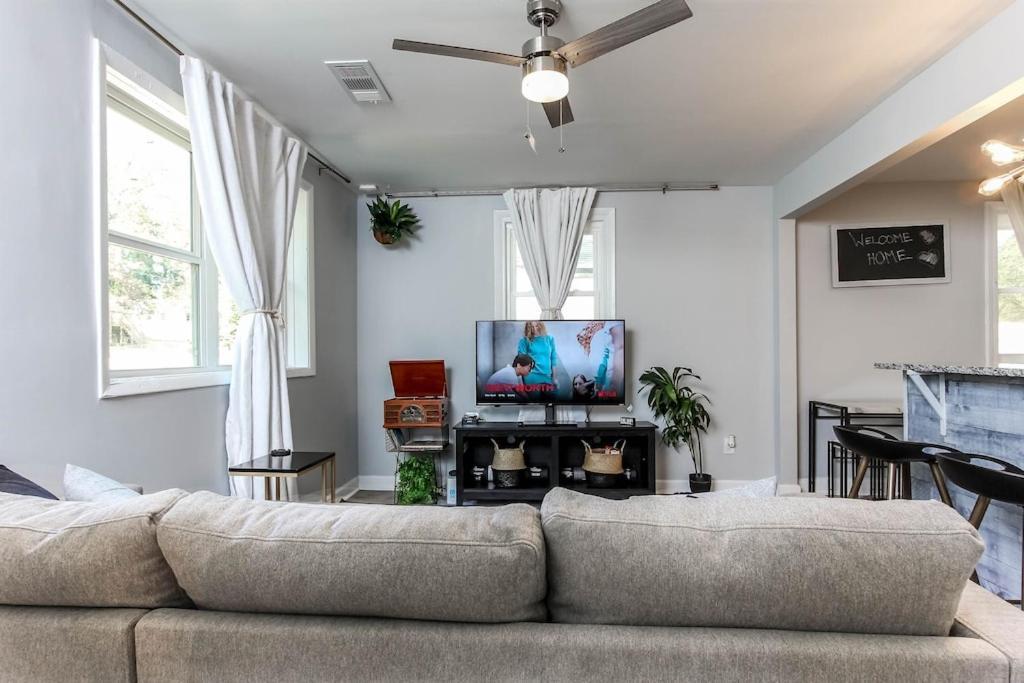 אטלנטה West End Bungalow Perfect To Work, Play, & Escape מראה חיצוני תמונה