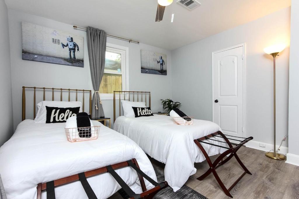 אטלנטה West End Bungalow Perfect To Work, Play, & Escape מראה חיצוני תמונה